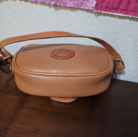 Vintage Dooney & Bourke - Picture 6 of 6